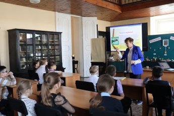 Музейный урок познакомил школьников с тайнами жизни муравьёв