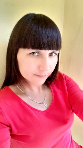 Попова Оксана Викторовна, музейный смотритель