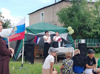Вокальная группа музея исполнила казачьи песни в День ветеранов боевых действий