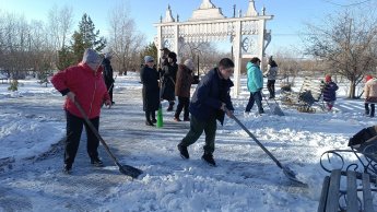 «Культурный субботник» объединил сотрудников музея и воспитанников центра «Гарант»